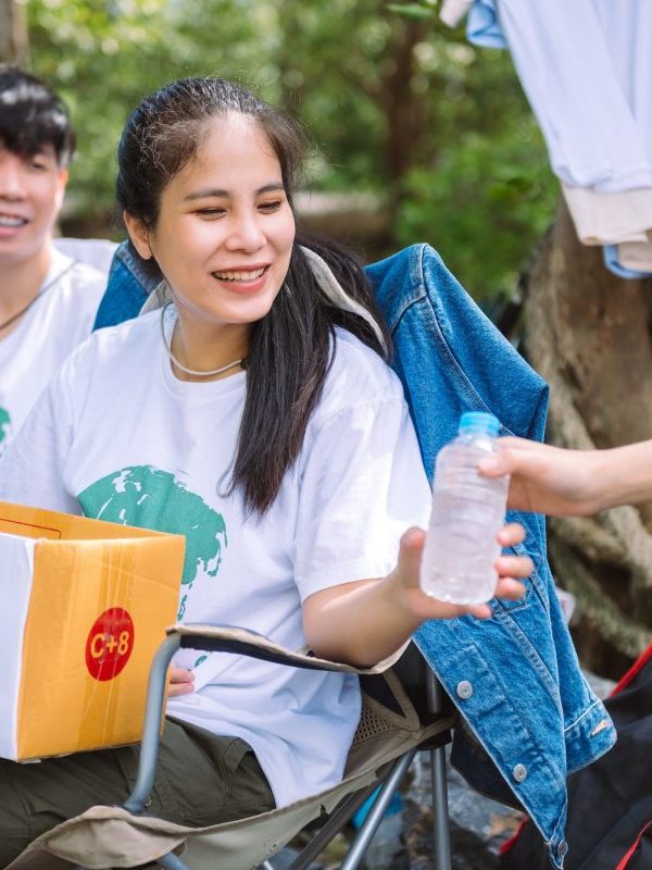 group-of-asian-diverse-people-volunteer-holding-a-donation-box-for-fundraiser-to-emergency-situation-q50w3fq39mh4teh1z25gd59biepc54x38vyphi18hs